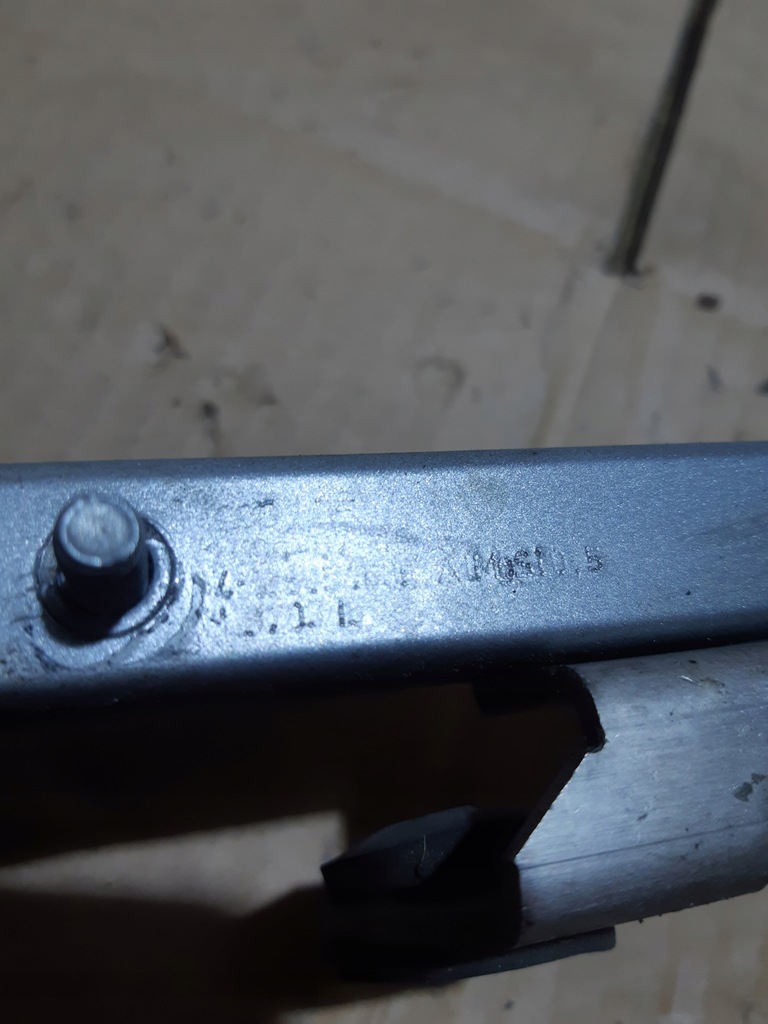 фото №6, Audi a8 d3 кронштейн кронштейн крыла левый перед 4e0805463f