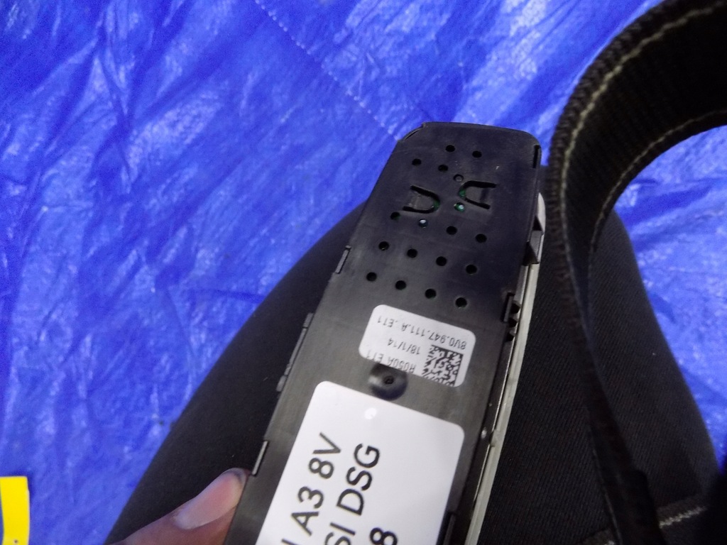 фото №4, Лампа салона освещение audi a3 8v sportback