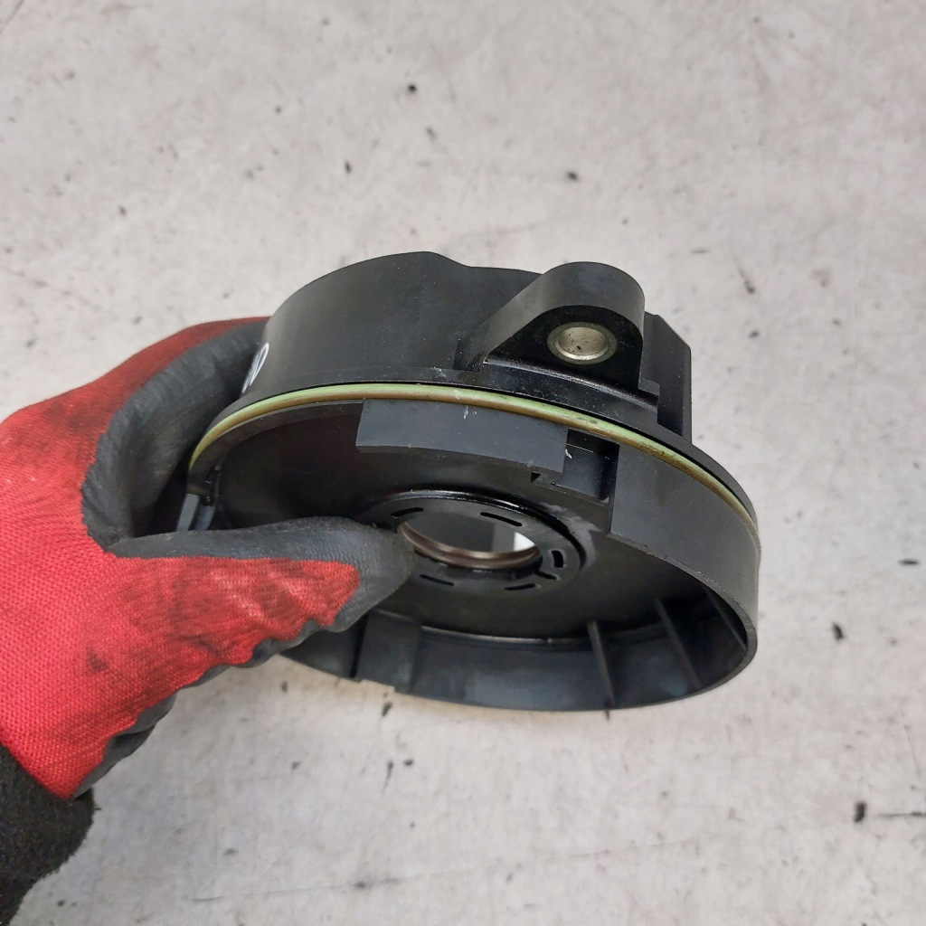 Volvo v40 2 d4 2,0d 2014 v42 сальник вала коленчатого 31375715 Киев