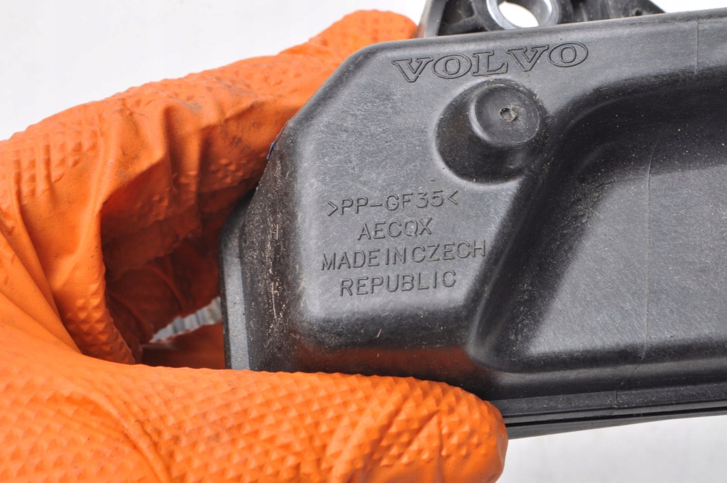 фото №3, Volvo v90 труба заливної adblue 32139161