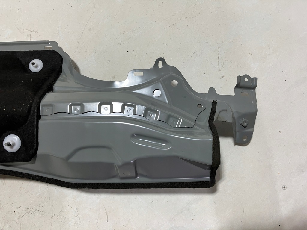 фото №7, Toyota yaris iv жабо металевий