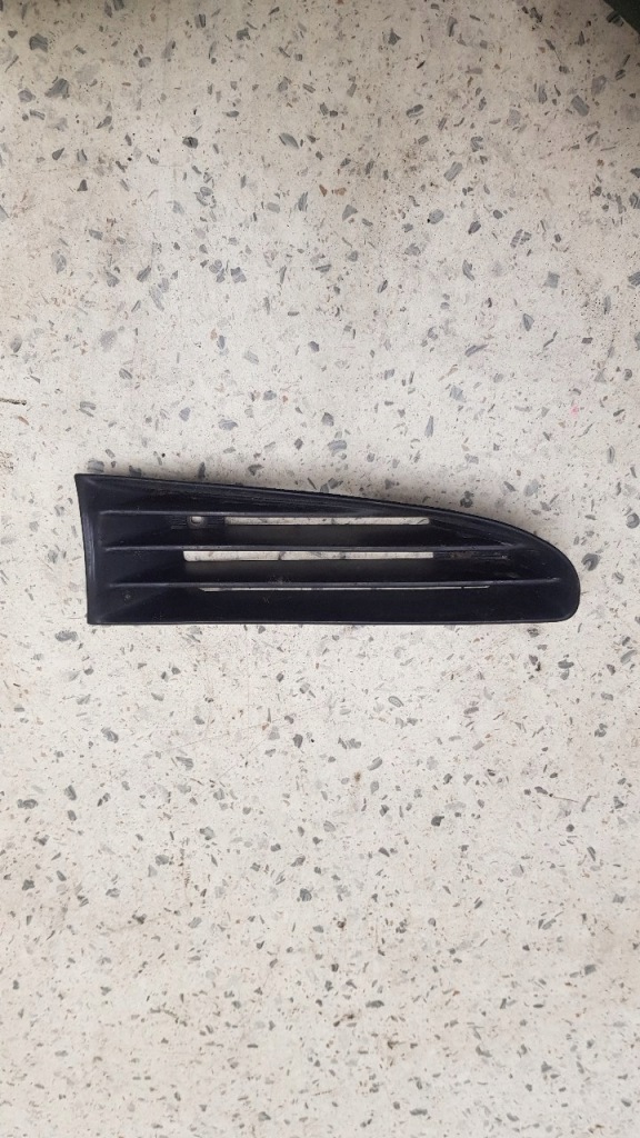 фото №1, Решётка решетка решётка радиатора правая mitsubishi galant vii