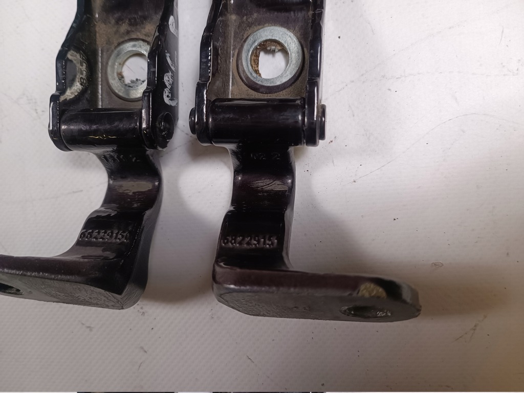 фото №6, Петля кришки багажника задня chrysler pacifica 16-