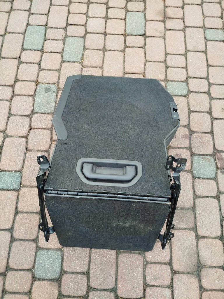 фото №14, Сиденья заднее сиденье комплект полукожа opel zafira b lift 7 местная