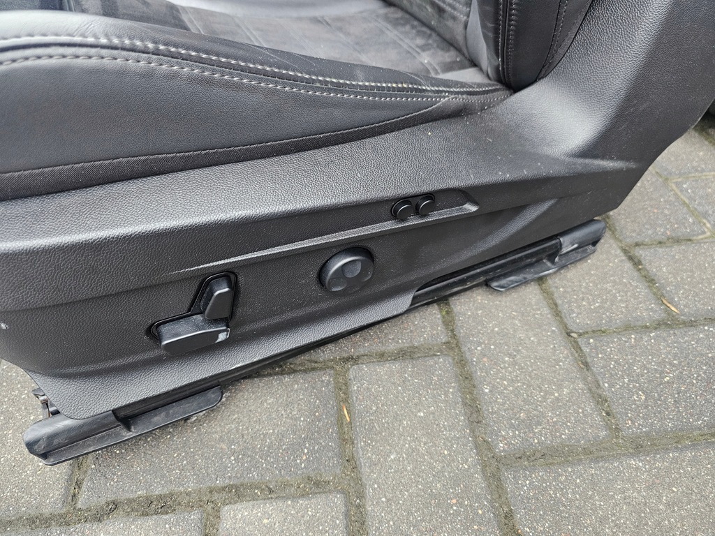 фото №7, Alfa romeo stelvio qv сиденья сиденья заднее сиденье середина кожа