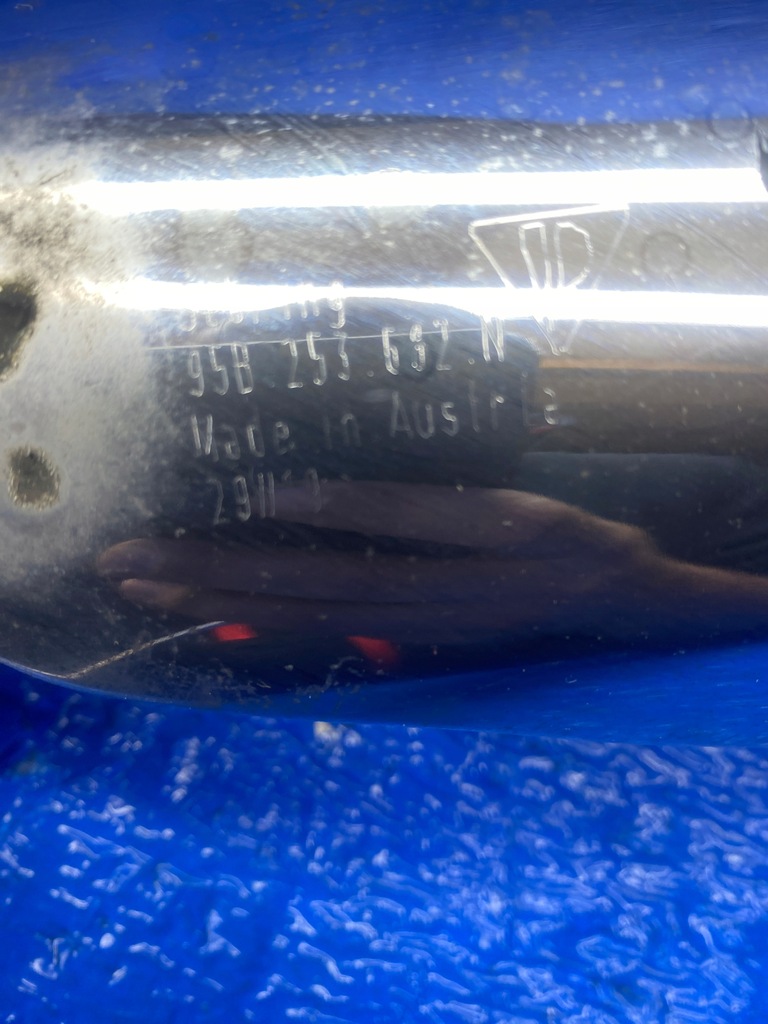 фото №9, Porsche macan gts turbo наконечник выхлоп комплект гаситель 95b253681n