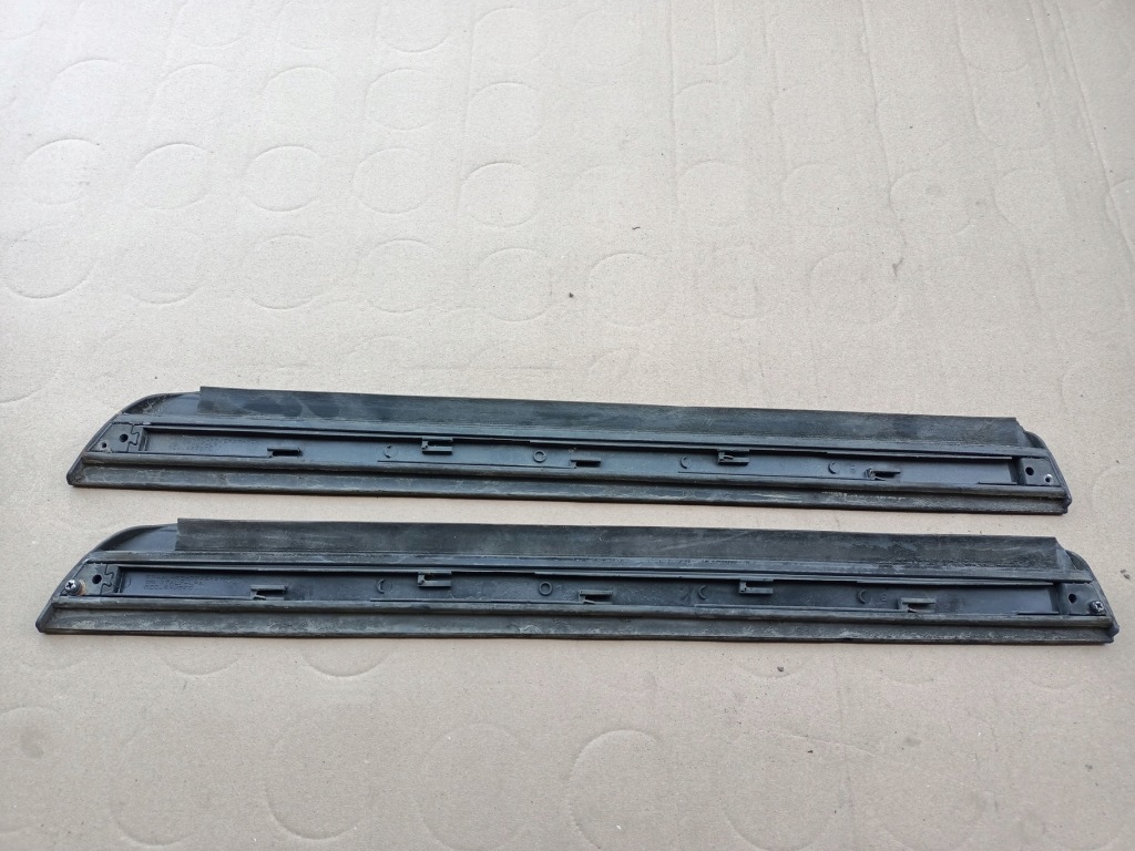 фото №3, Молдинг дверь правый задняя audi a4 b6