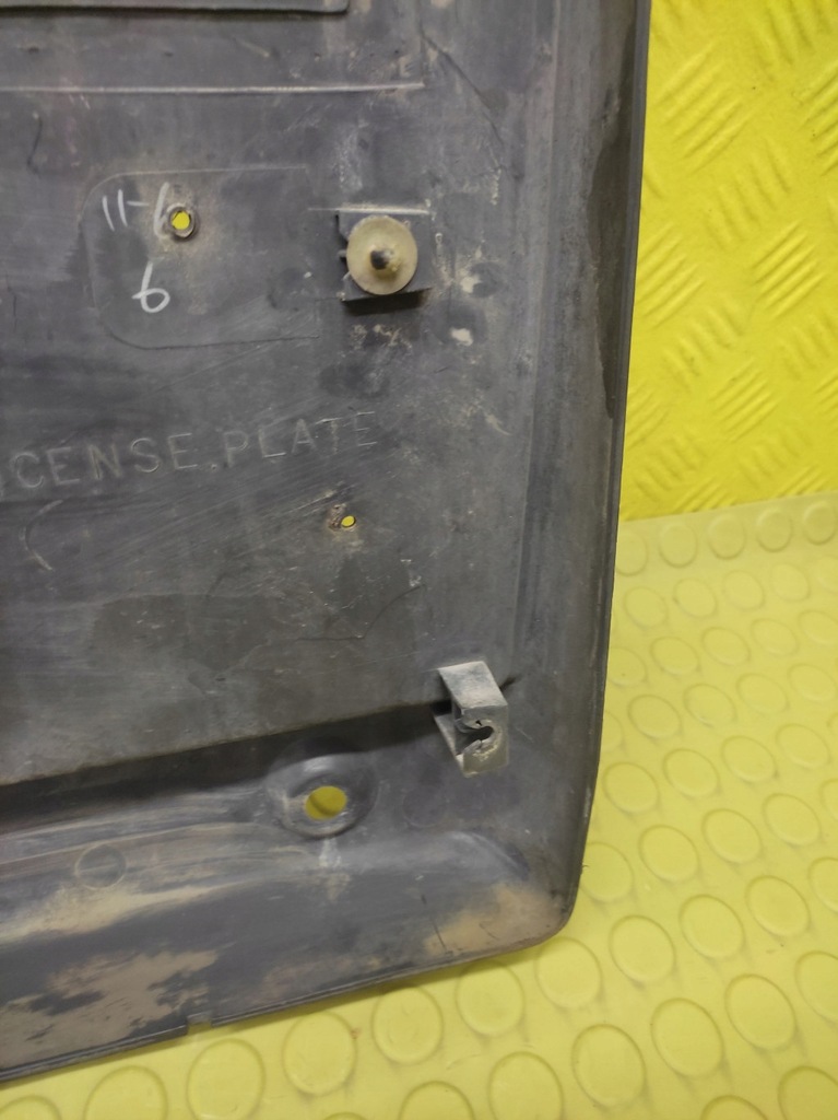 фото №7, Mitsubishi pajero 3 накладка задняя mr416417