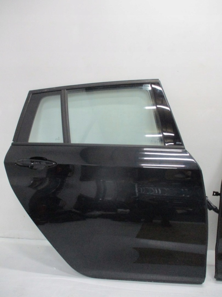 фото №7, Дверь левая задние bmw 2 f46 16r