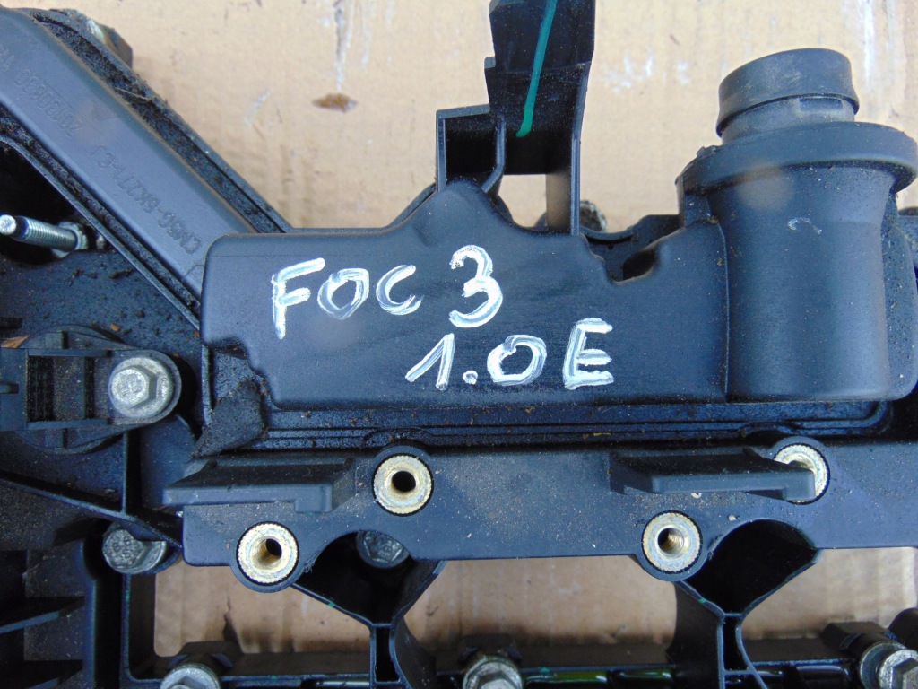 Крышка клапанов ford focus mk3 1.0 ecoboost Оригинал