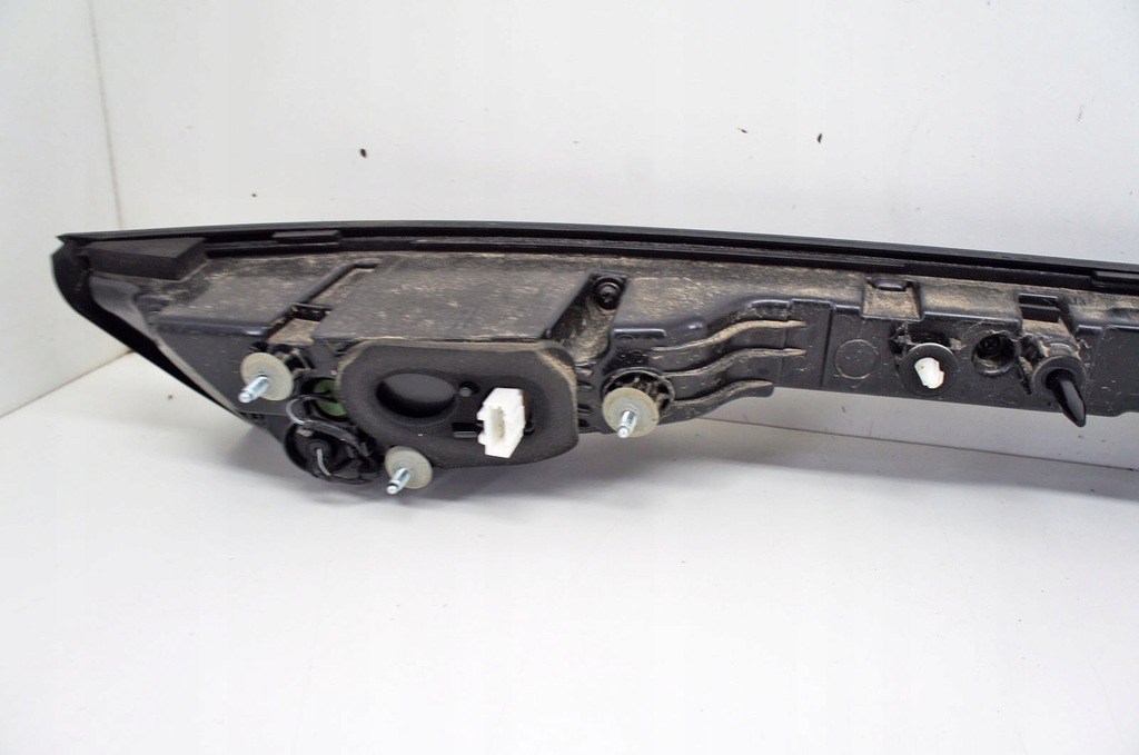 фото №9, Sz087 hyundai elantra vii світло стоп кришки молдинг накладка 92409aa200 sedan