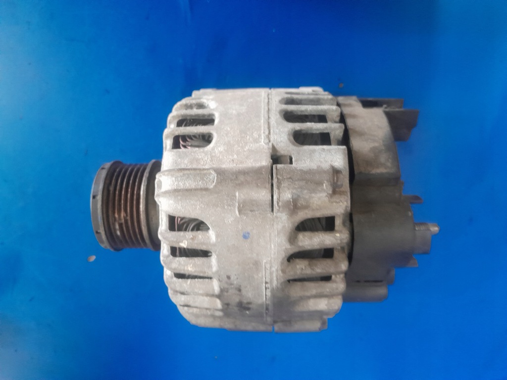 фото №1, Генератор 231007865r renault clio iv 1.5 dci k9k612