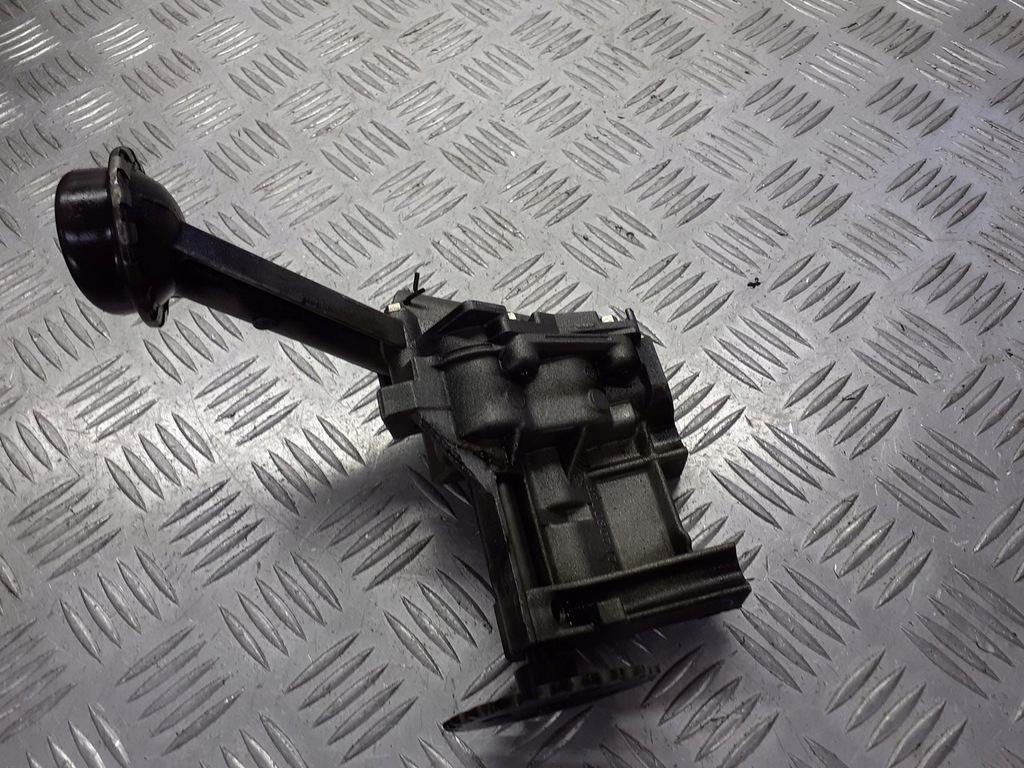 фото №1, Renault оригинальный номер 7700600532 насос масла