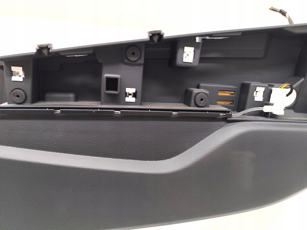 фото №7, Audi a4 b9 тунель середній підлокітник шкіра led 8w1863241d