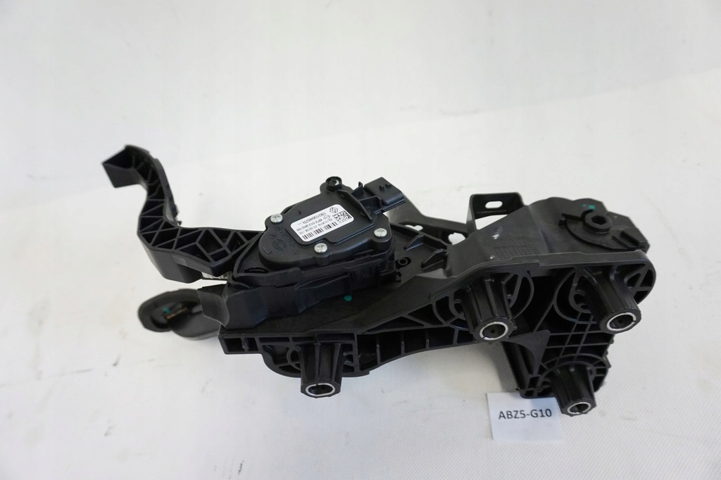 фото №7, Педаль газа тормоза dacia duster ii 4x4 1.5dci 180108467r