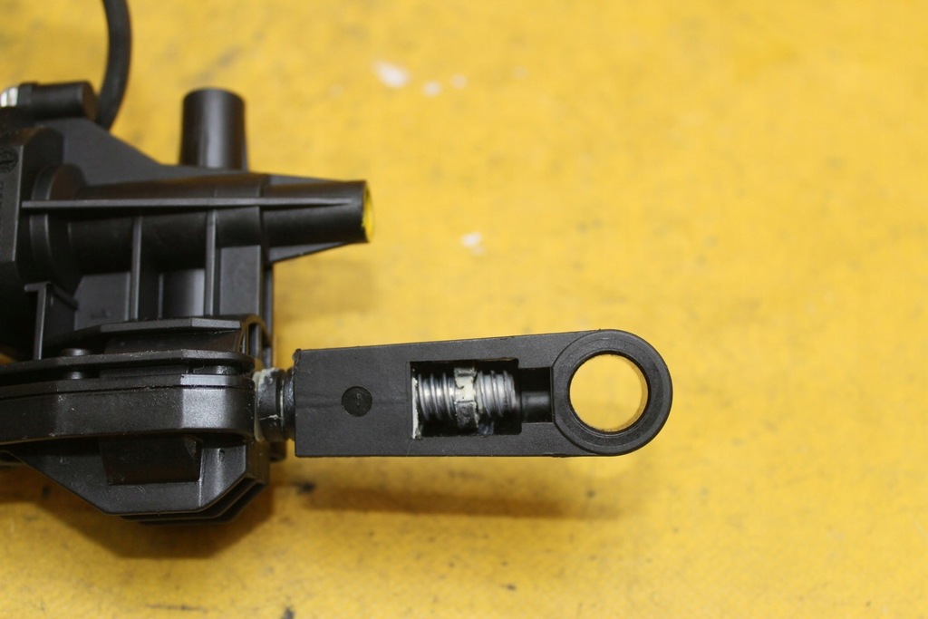 фото №6, Моторчик спинка правий перед a8 d3 4e0905852d