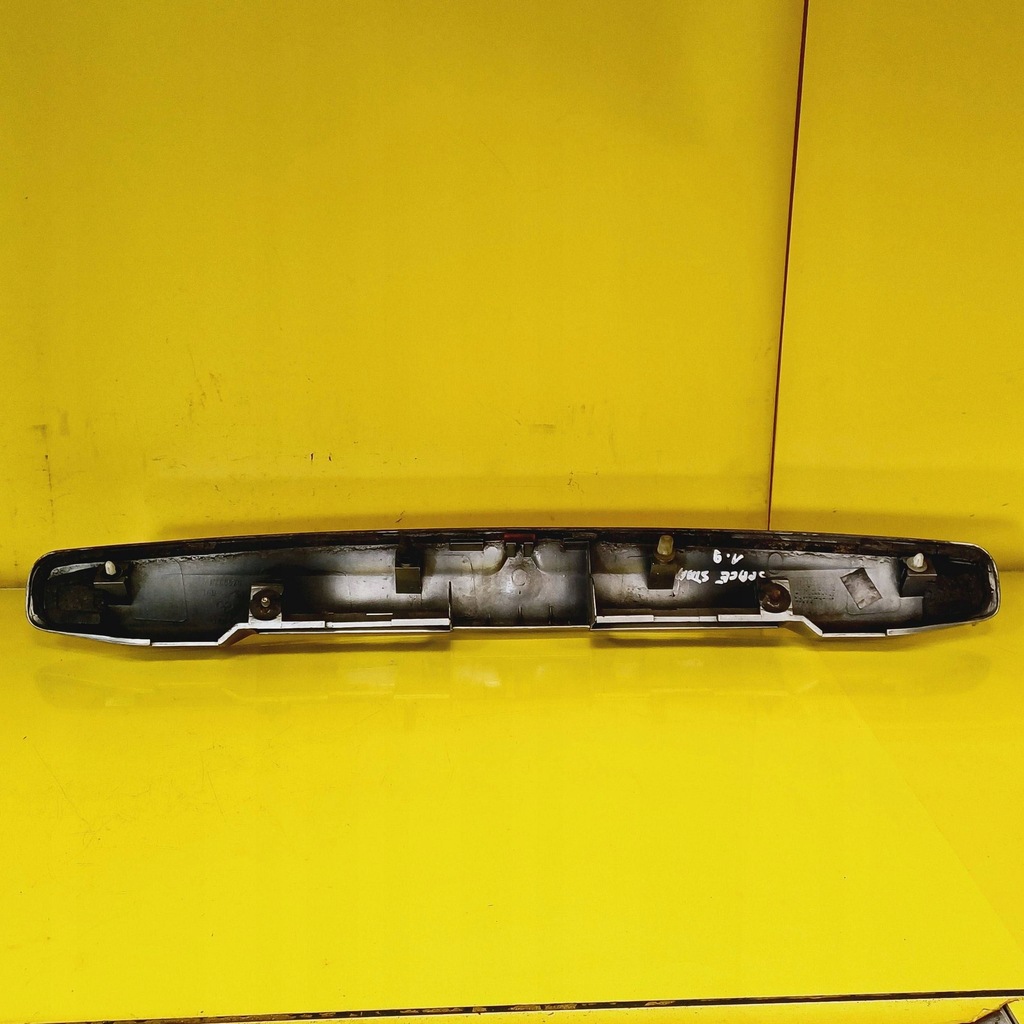 фото №11, Накладка крышки багажника mitsubishi space star mr245529 nr76