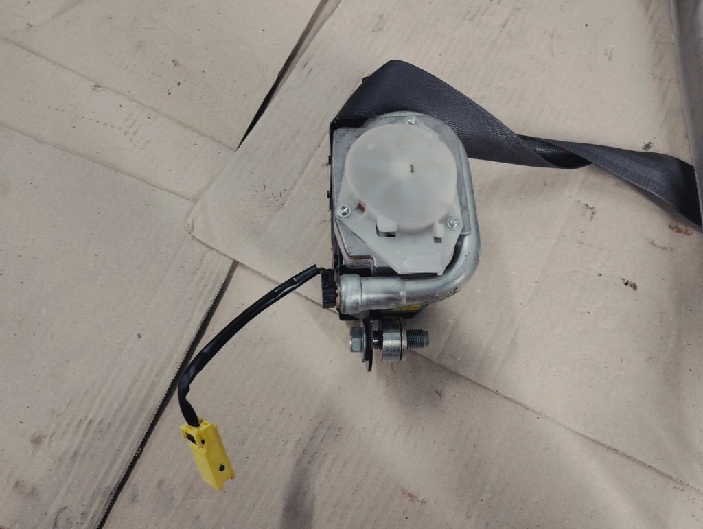 фото №12, Pas безпеки правий перед honda accord viii