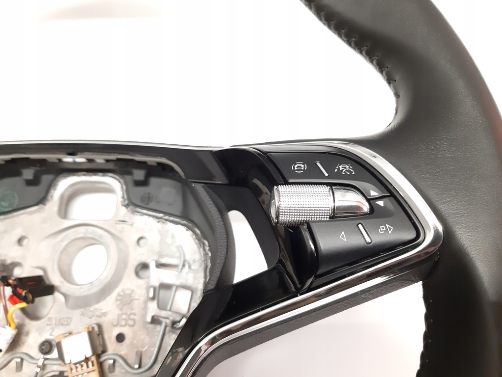 фото №9, Skoda kodiaq воздуховод кожа лепестки переключения 5e3959542f