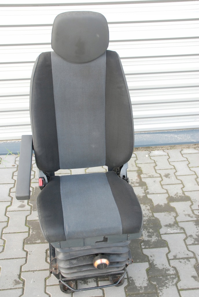 фото №1, Сидіння водія пневматичний renault master iii 10-