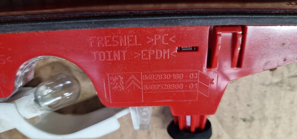 фото №3, Світло стоп opel combo e berlingo partner iv 9682830180