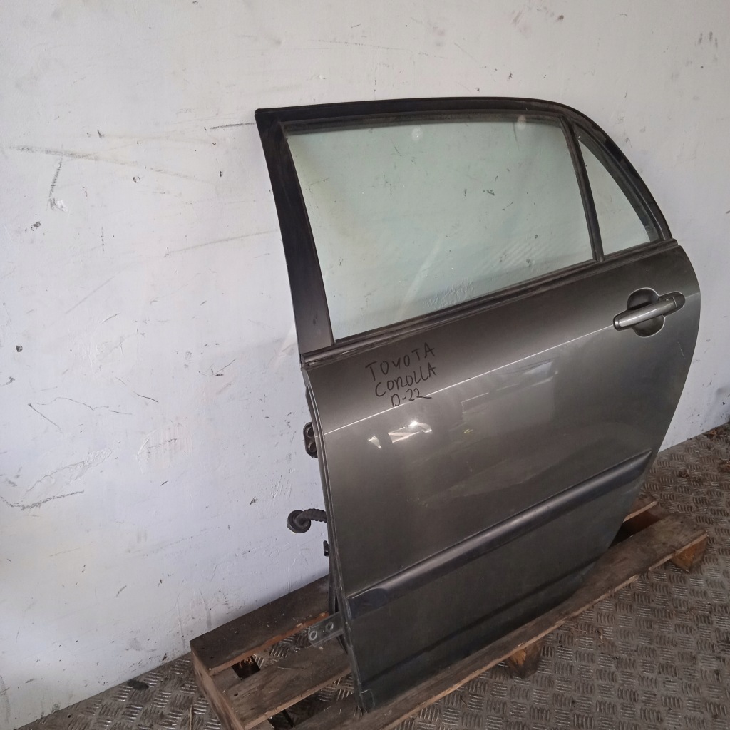 фото №3, Toyota corolla e12 ix дверь левый задняя