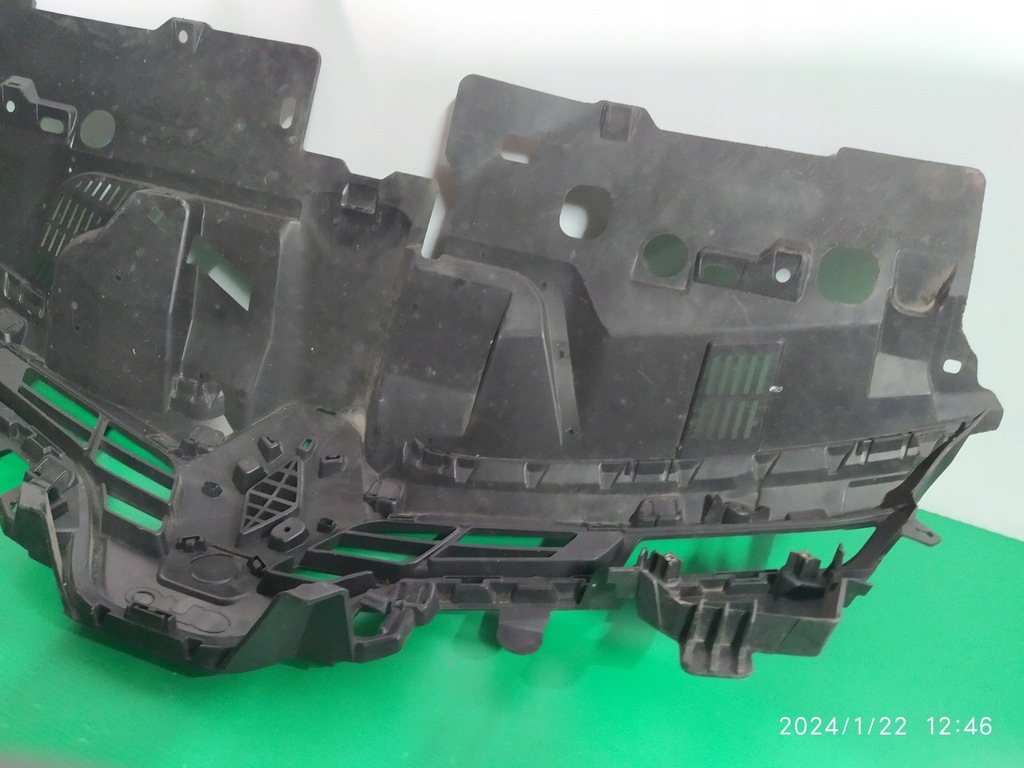 фото №9, Решётка радиатора бампера передний renault clio iv przed lift 622563184r 12-2016