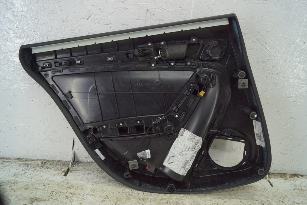 фото №12, Обшивка дверь правый задняя audi a4 b8