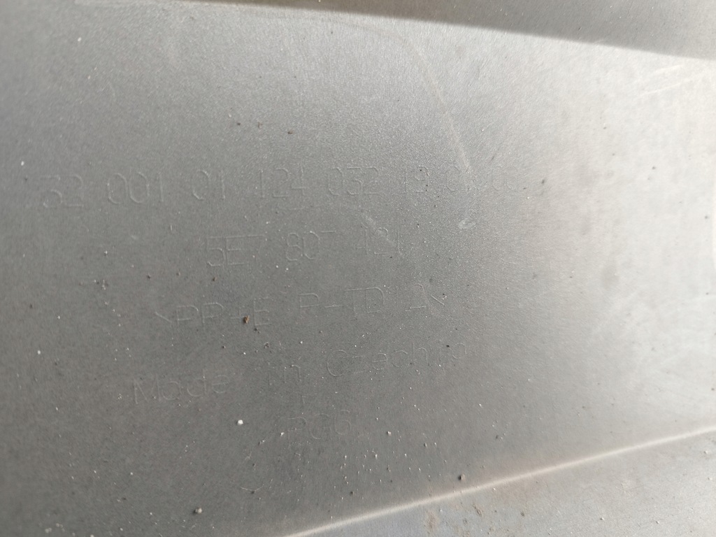 фото №9, Skoda octavia iv 4 kombi бампер задняя спойлер 5e7