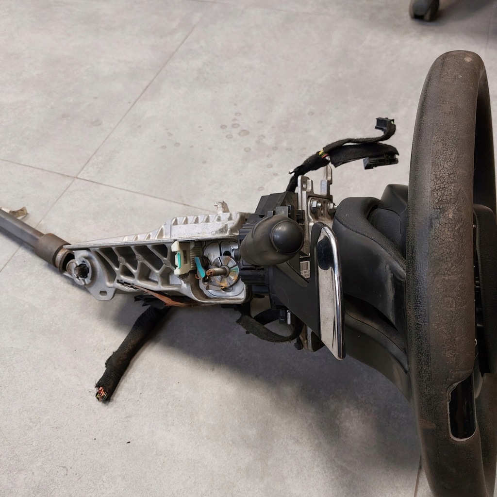 фото №16, Citroen c4 picasso колонка керма повітропровід