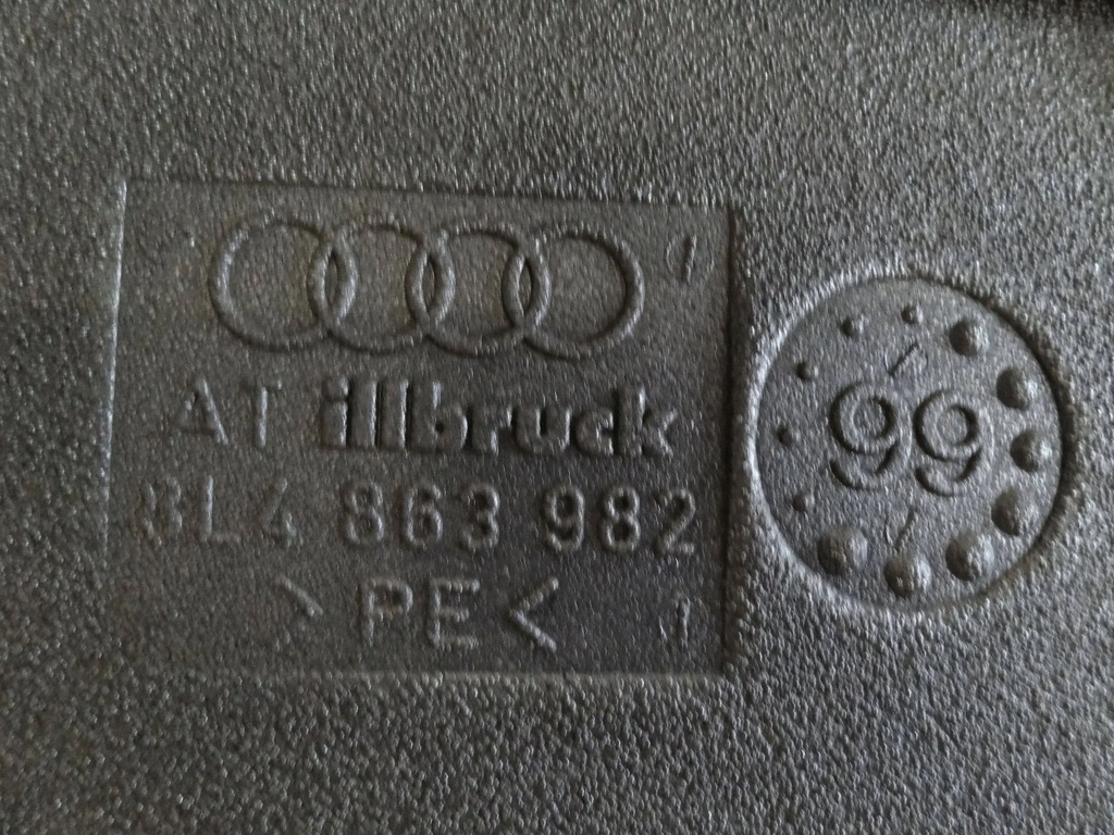 фото №8, Audi a3 8l 99 hb 5d оббивка обшивка двері правий задня