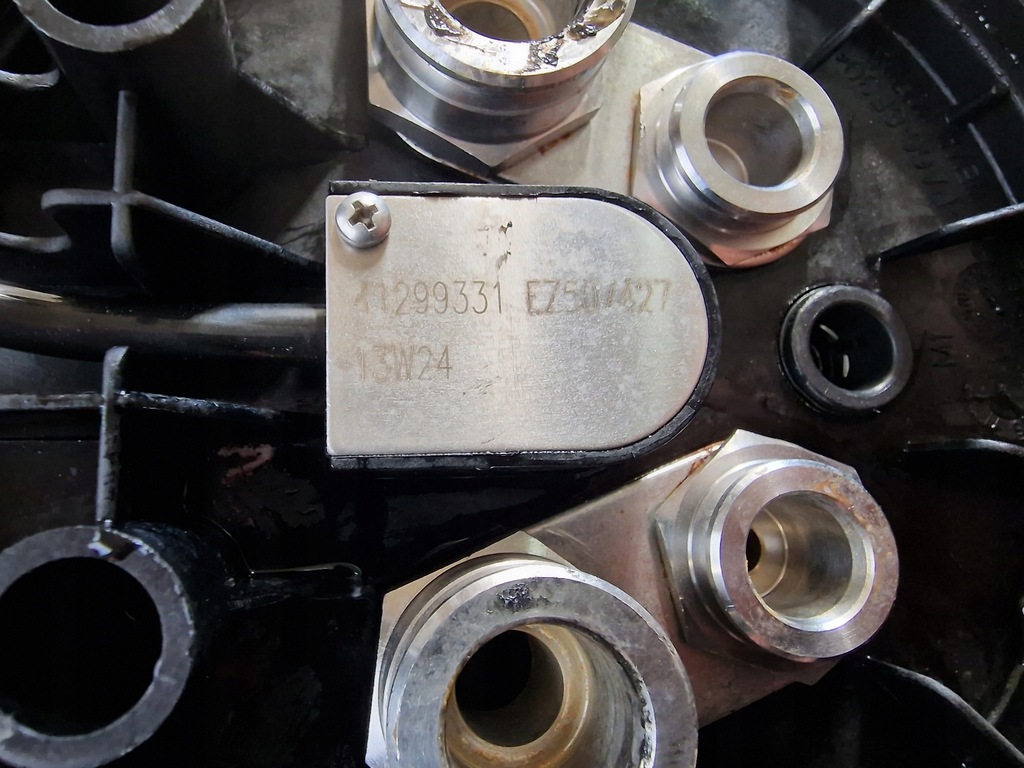 фото №9, Маслоприёмник adblue маслоприёмник нагреватель iveco stralis hi-way 41299331