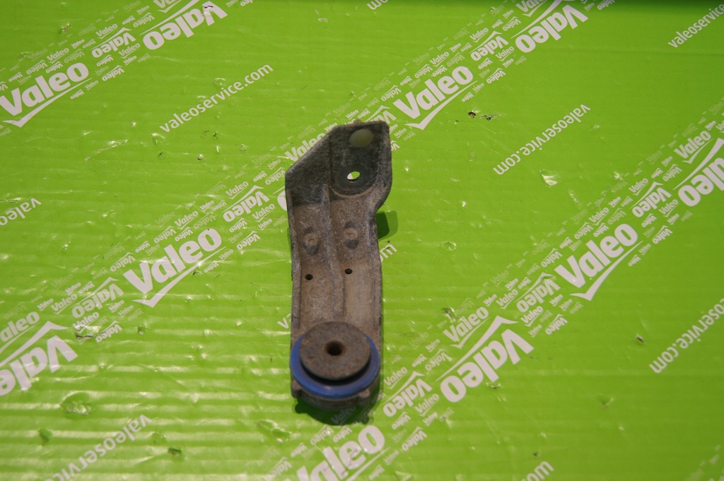 фото №1, Кронштейн vivaro jumpy expert zafira life крепление