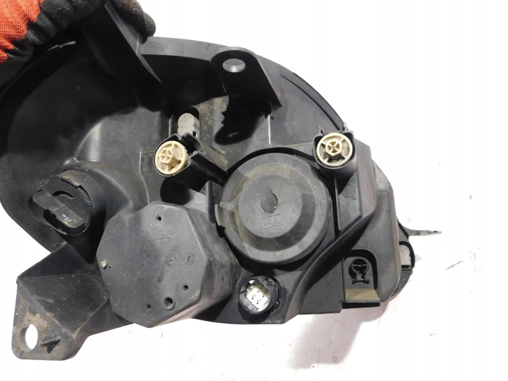 фото №7, Фара лампа левая fiat grande punto белый штекер