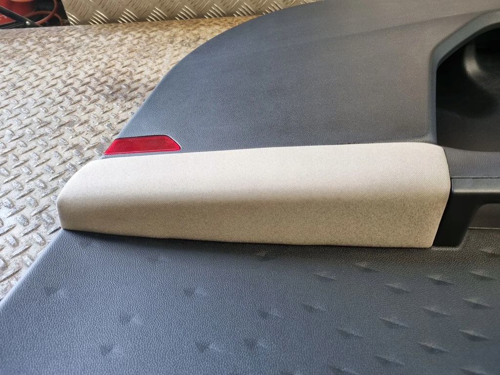 фото №8, Ford escape iv 2020 po правая обшивки дверь