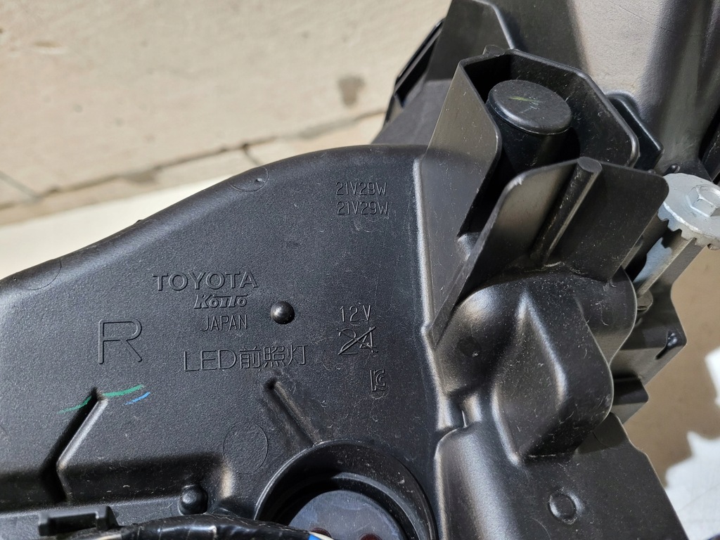 фото №11, Лампа правый перед lexus nx 200t 300h full led