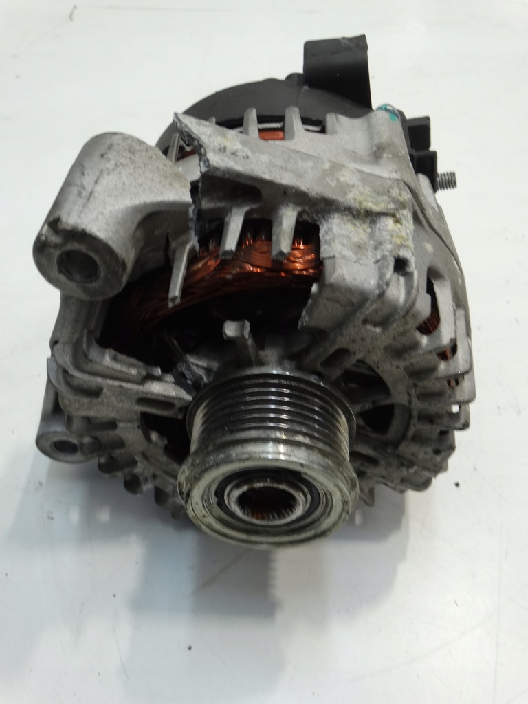 Генератор bmw 1 f20 2.0d n47 2013r. cal15529as 174tyś.km Зі Шроту