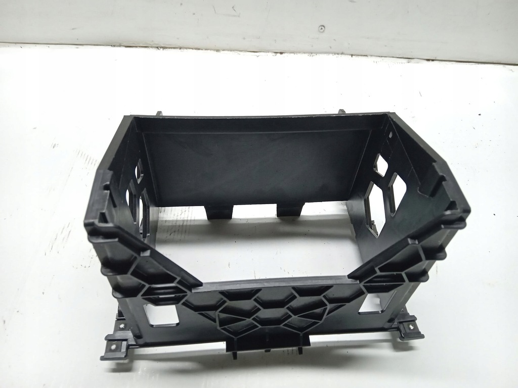 фото №4, Рамка кронштейн радио vw golf v