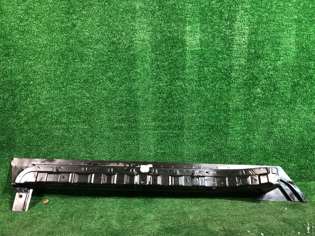 Направляющая дверь przes. p boxer iii Недорого