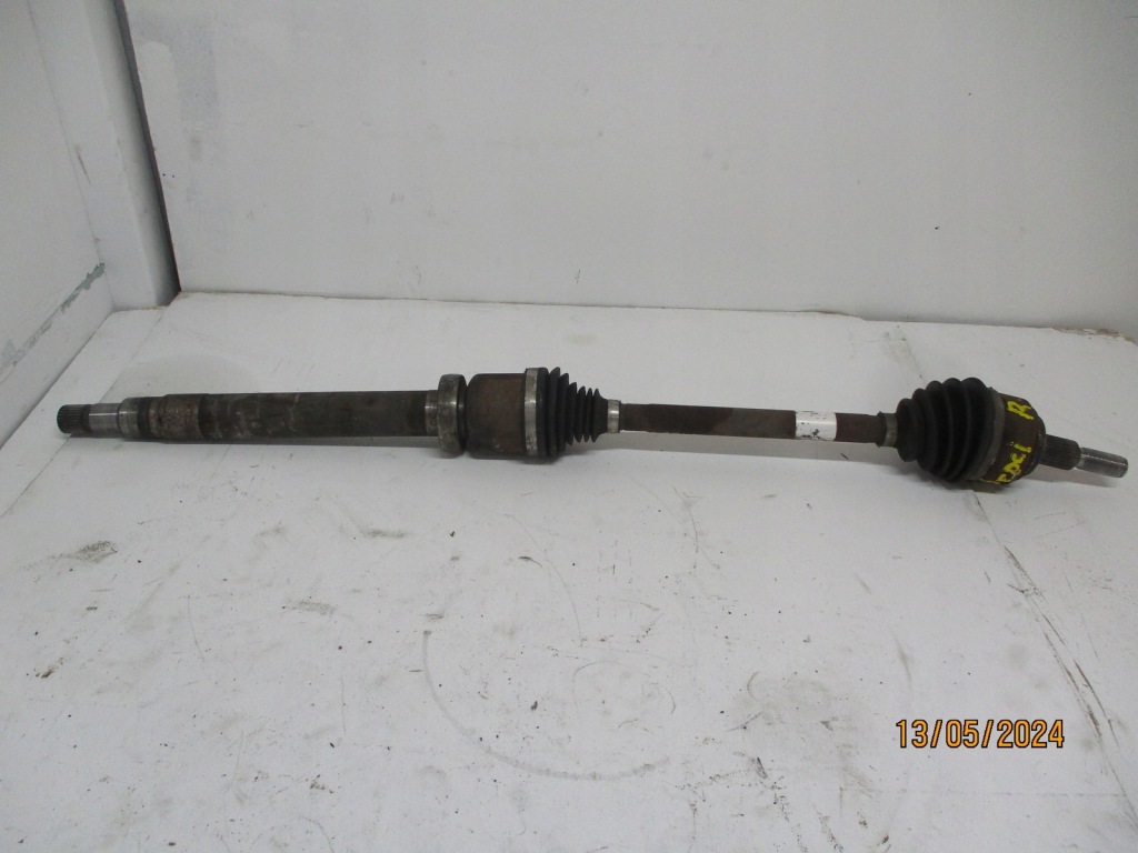 Купити Привідний вал права ford kuga mk3 1,5tdci lx67-3b436-dab