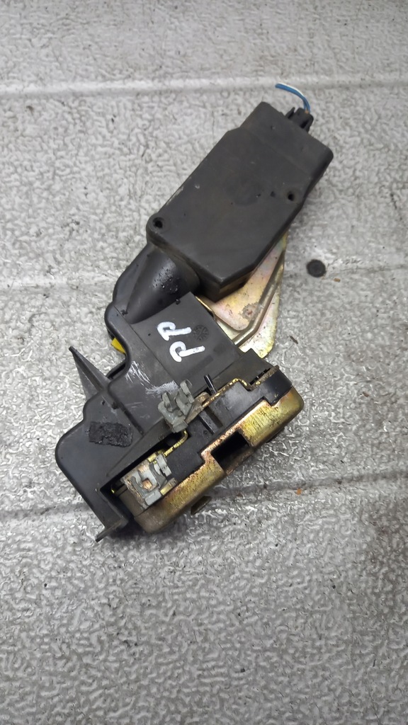 фото №1, Замок правий перед mitsubishi space star 01r 1.9did