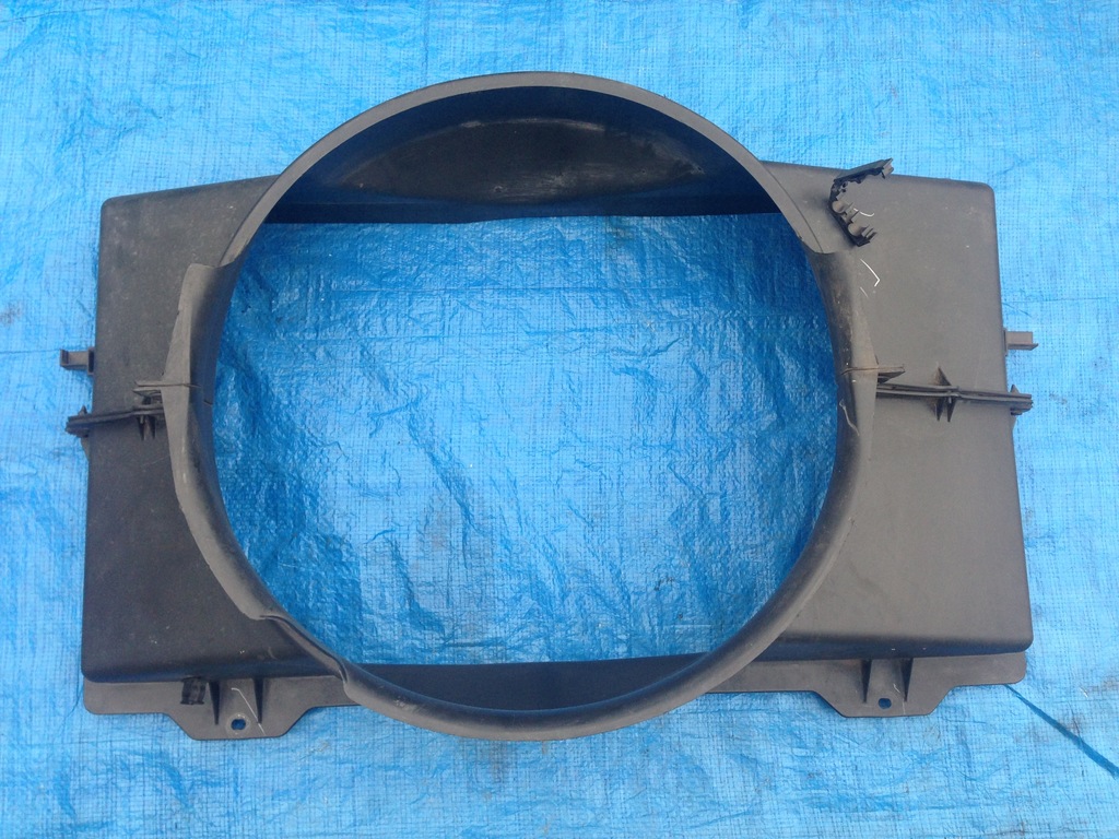 фото №1, Cadillac escalade yukon 05 06 корпус вентилятора