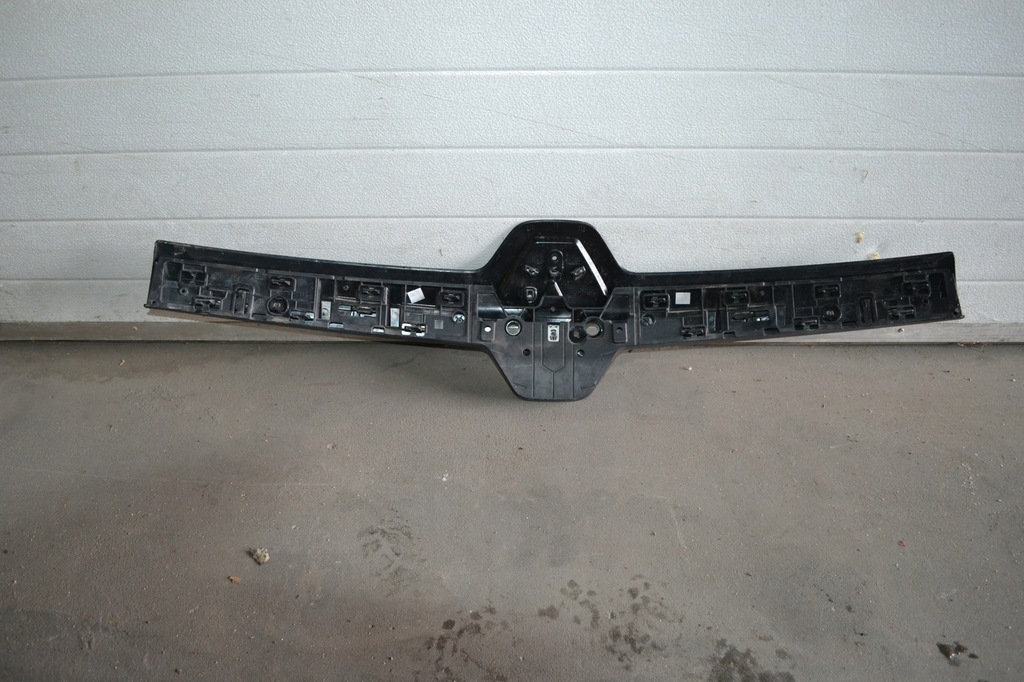 фото №2, Решітка радіатора решітка радіатора молдинг logo перед renault trafic iii