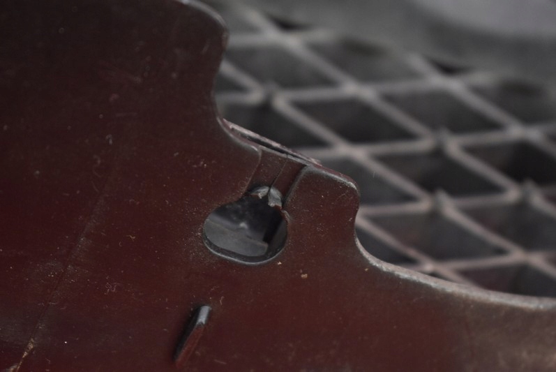 фото №10, Решітка радіатора решітка радіатора czarna c10050712 mazda premacy 1 i 99-01