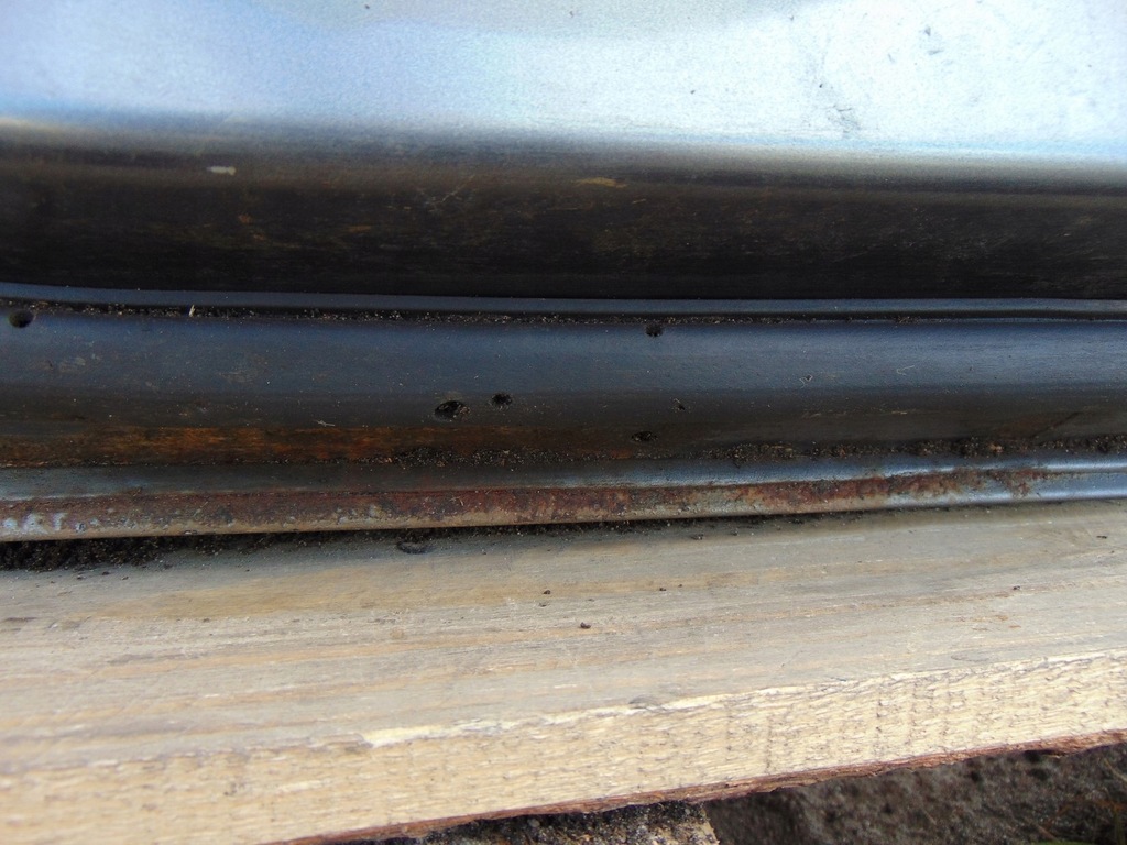 фото №11, Дверь левый задняя peugeot 4007 a39