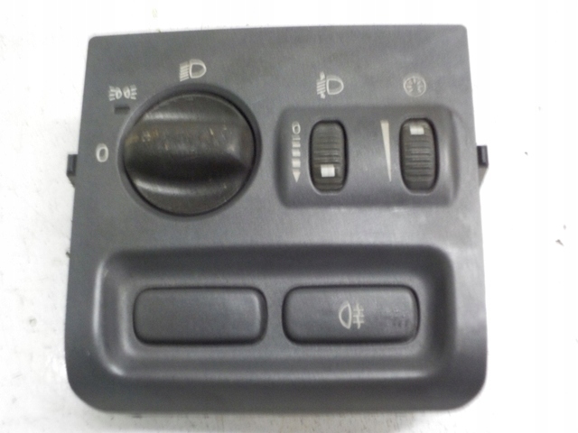 фото №1, Volvo v40 s40 lift выключатель света