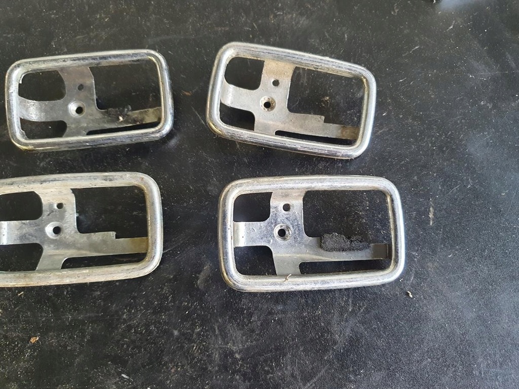 фото №10, Mercedes w114 w115 защита ручка внутренней хром