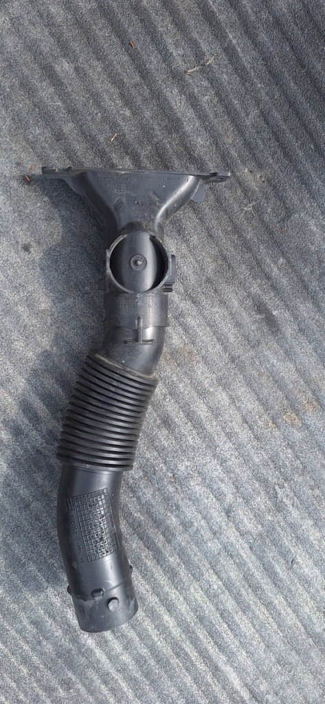 фото №1, Пабтрубок  шланг труба воздухозаборник воздуха 9806604180 peugeot 308 t9 3008 ii