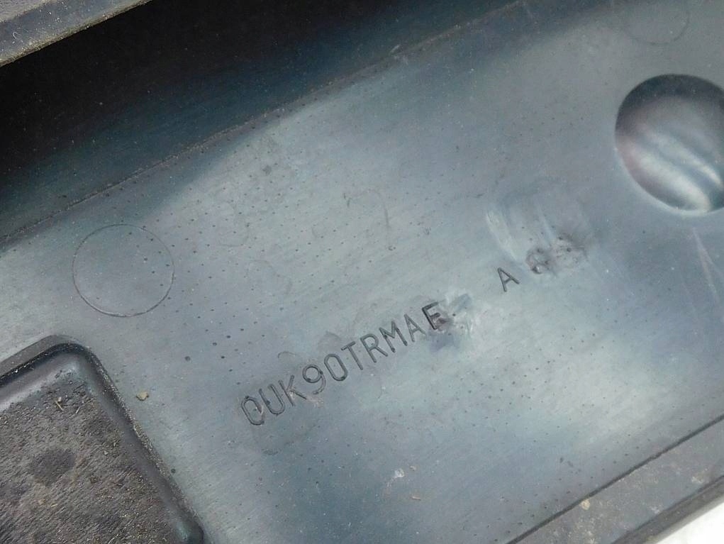 фото №10, Chrysler pacifica 2005r спойлер молдинг накладка задня