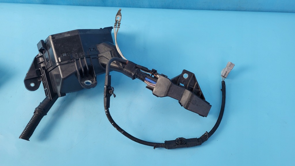 фото №11, Toyota rav4 v 2.0 vvti 19r коробка предохранителей 82662-42650 82740-42120